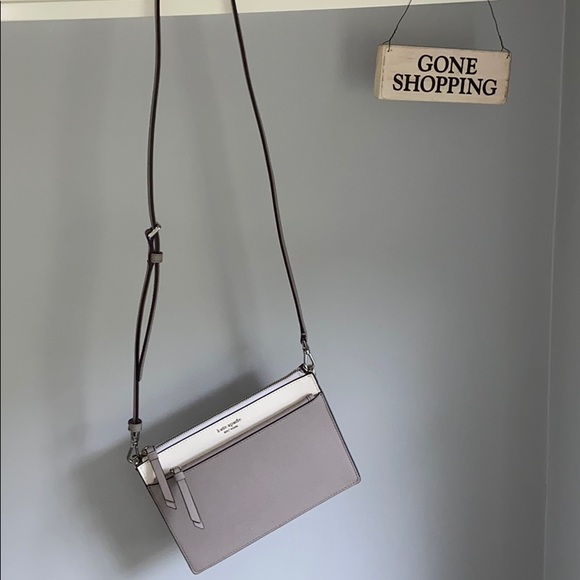 NEW Kate Spade Crossbody - Picture 1 of 2